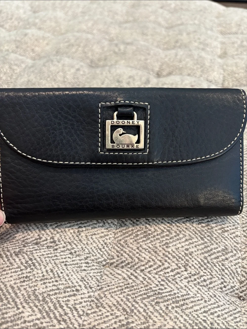 Dooney & Bourke pebbled leather wallet